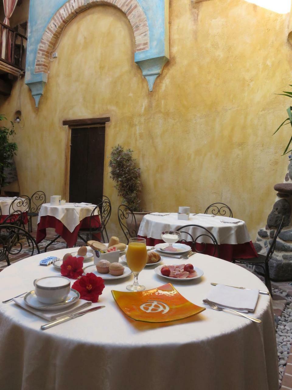 Hotel Anticos Palathos Orosei Εξωτερικό φωτογραφία